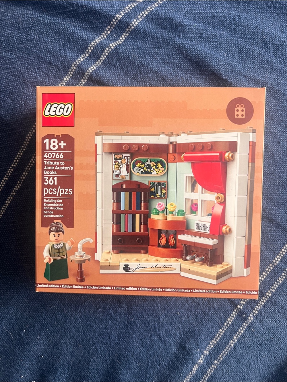 Tribute to Jane Austen’s Bookshelf Lego Set NIB